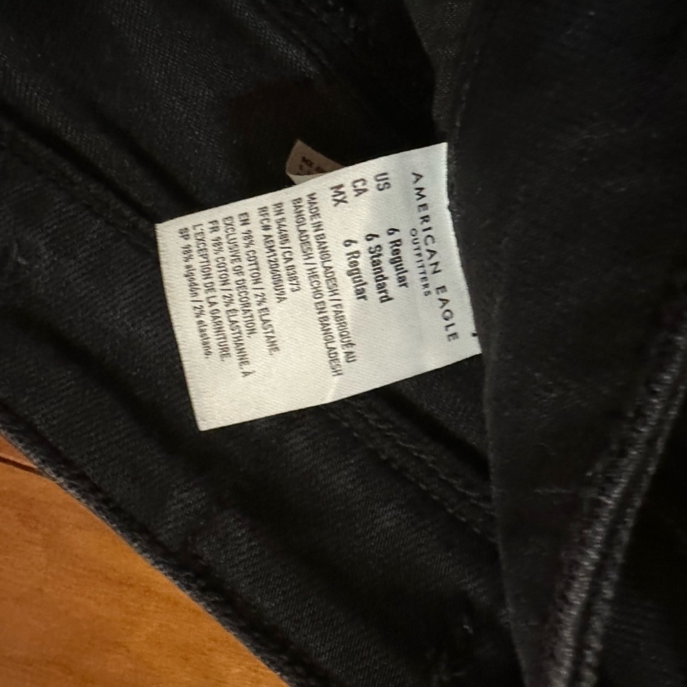 Hi-Rise Jeggings - Picture 4 of 6